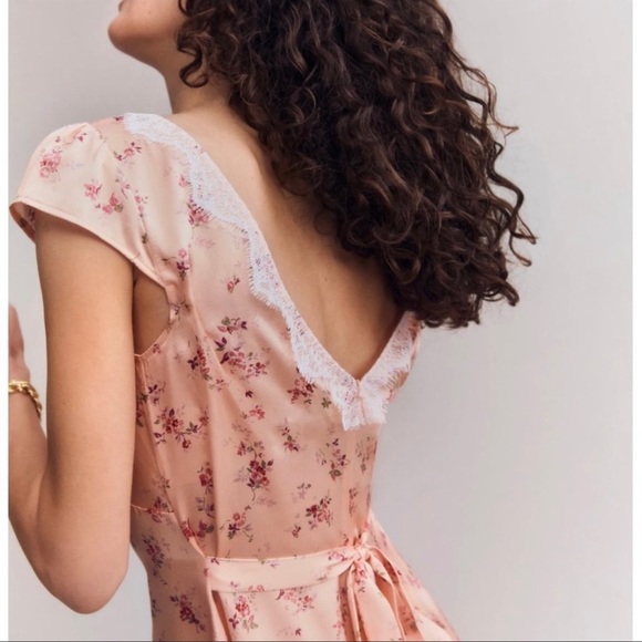 Reformation Lucas Silk Dress - Size 6. - Picture 3 of 7